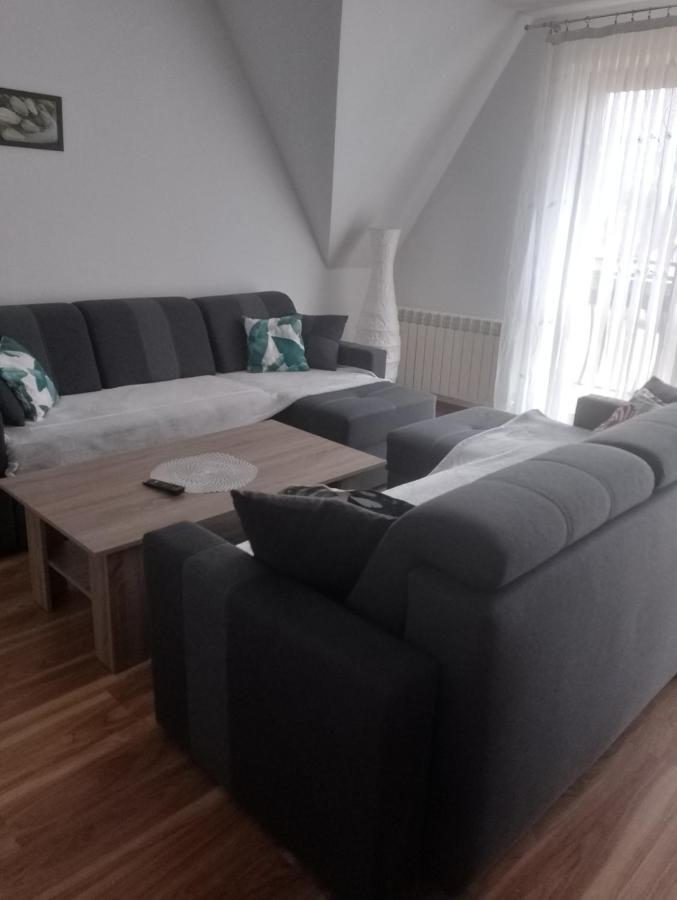 Apartamento Zakatek Pienin Grywald Exterior foto
